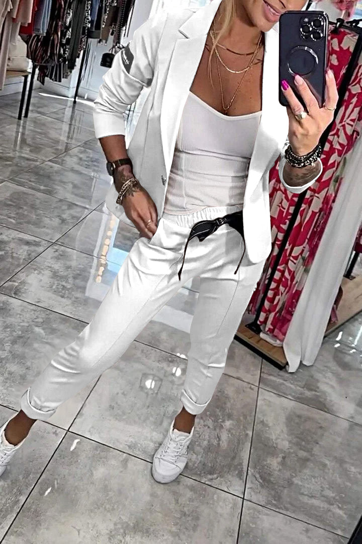 Vrouwelijke Broek en Top Set