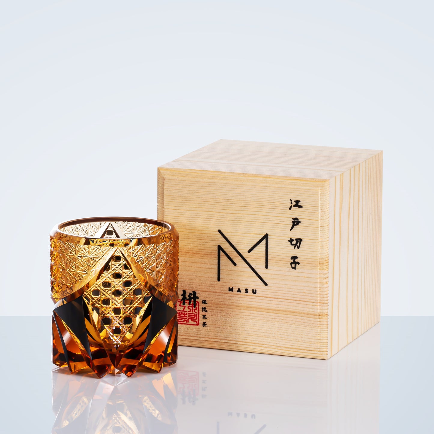 Whiskeyglas Edo Kiriko Dark Knight Handgemaakt Donker Amber Japans Kristal Houten Doos