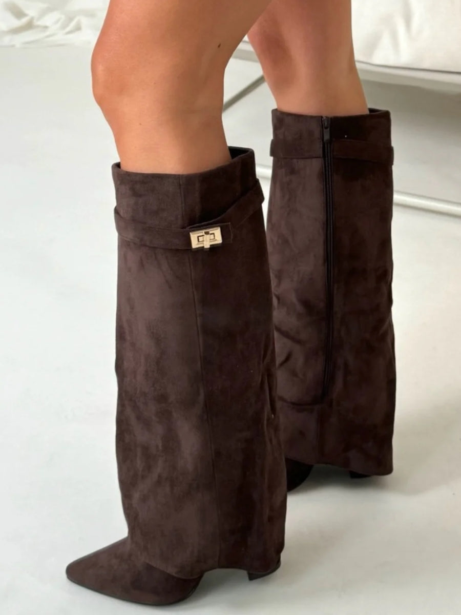 Luxe Laarzen met Gouden Accent en Suède Look