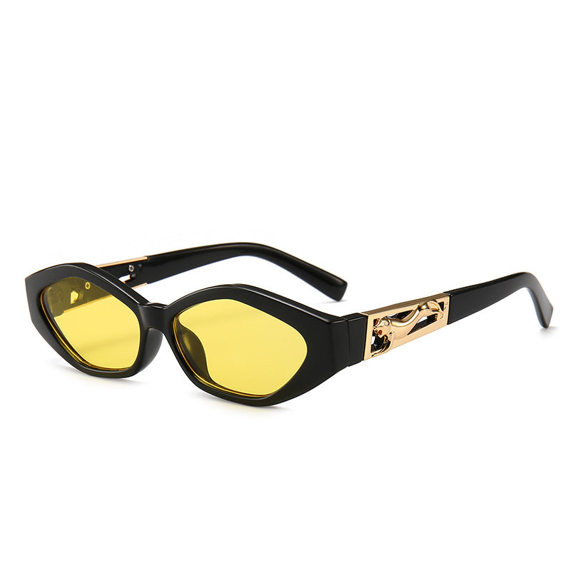 Dames Zonnebril Cat Eye met Statement Pootjes Hoekig Design