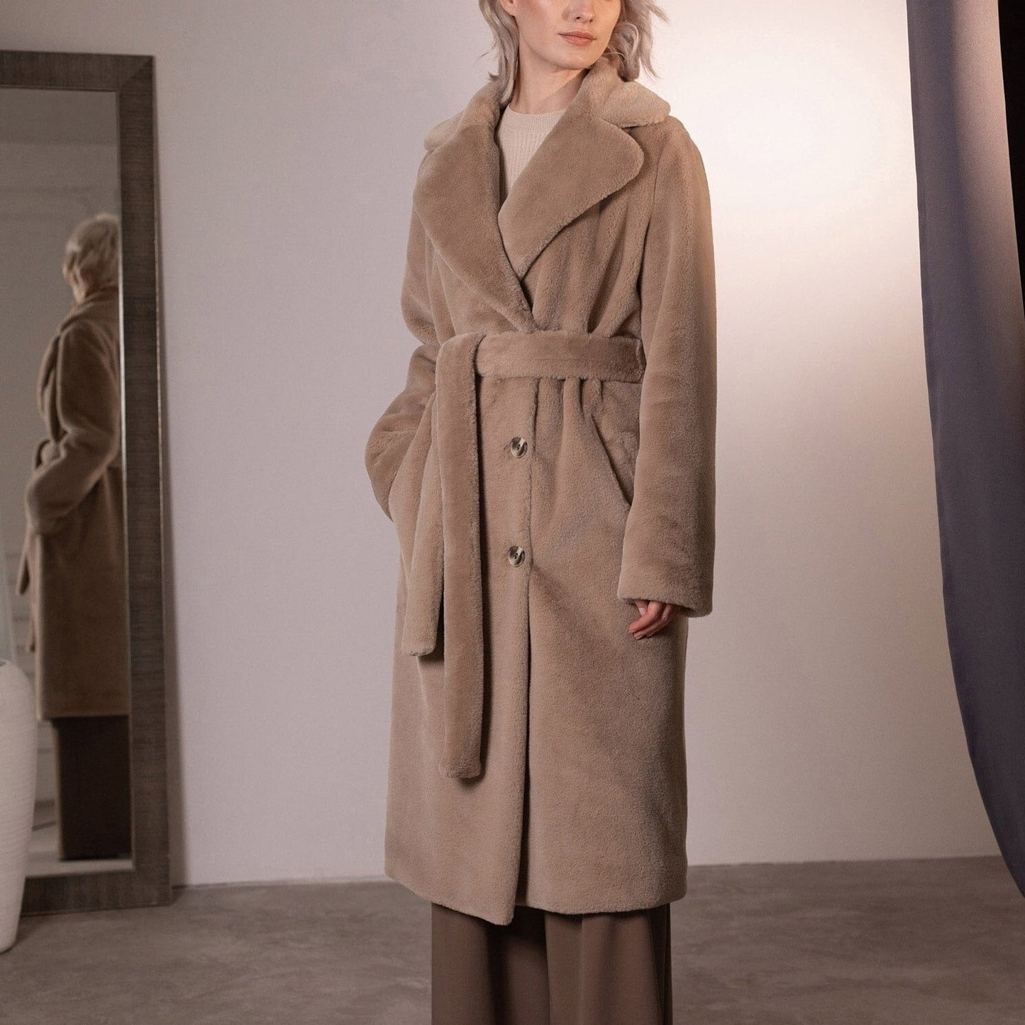 Dame Lange Jas Warm en Stijlvol - StudioMarella