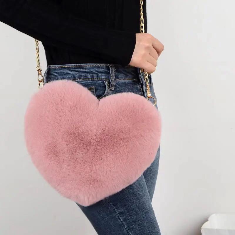 Dames Crossbody Tas Pluche Hartvormig met Ketting Sluiting - StudioMarella