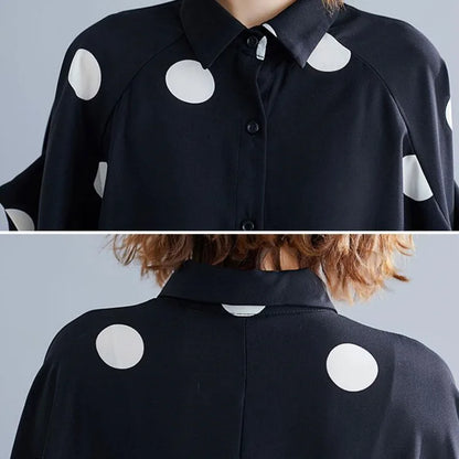 Vrouwelijke Blouse met Polka Dots Zomerse Look