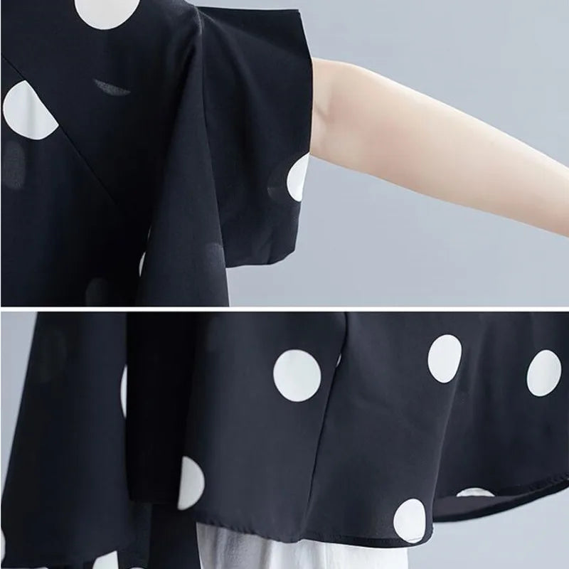 Vrouwelijke Blouse met Polka Dots Zomerse Look