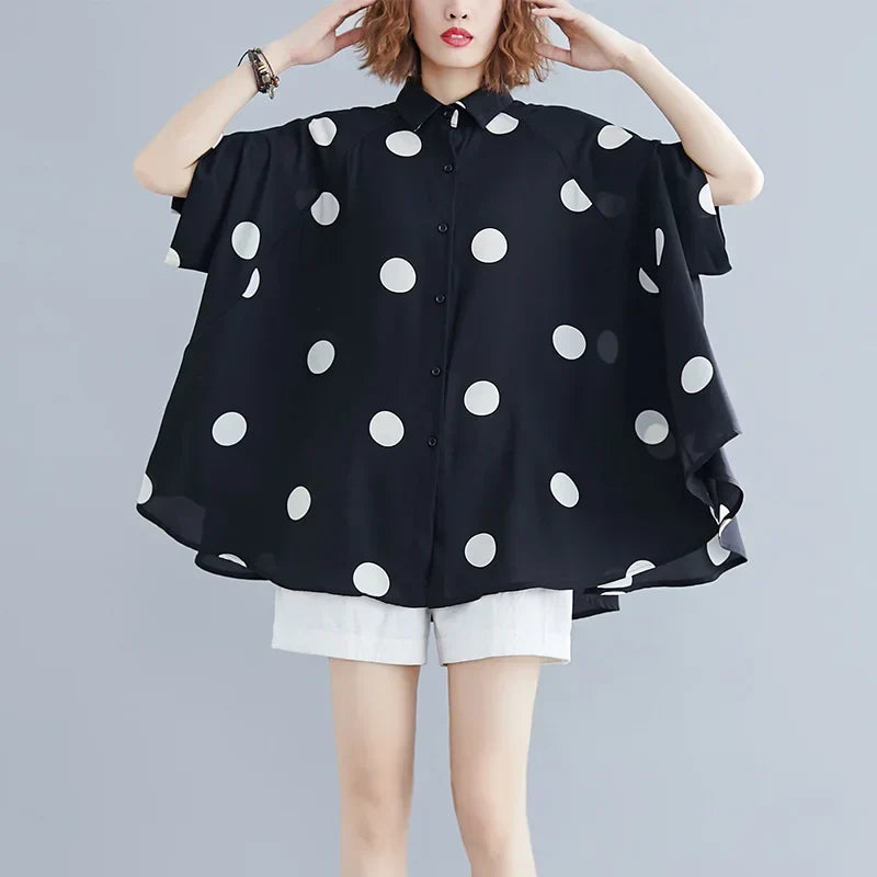 Vrouwelijke Blouse met Polka Dots Zomerse Look