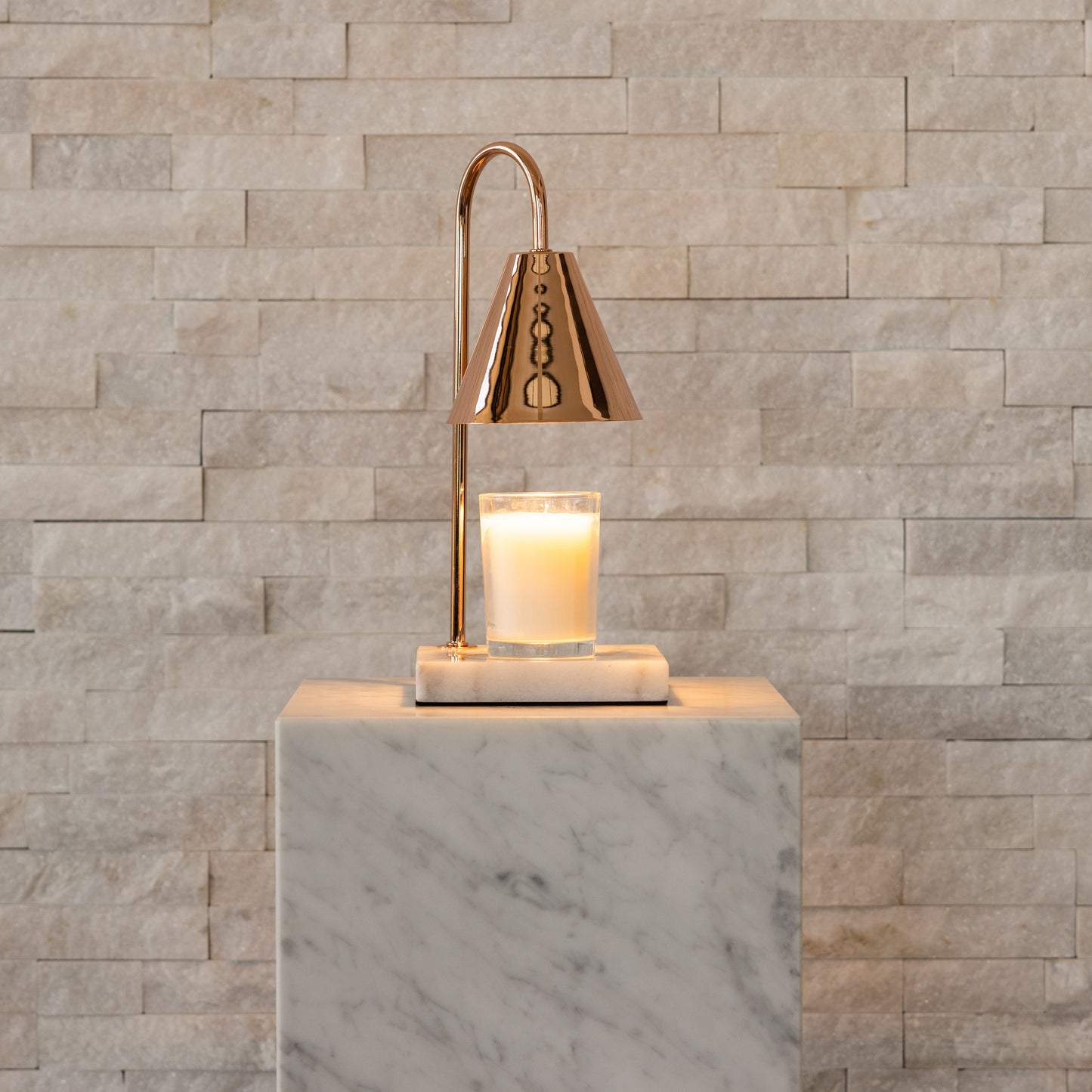 Luxe Kaarsverwarmer Lamp Met Tijdloze Marmeren Afwerking En Vlamloze Warmte