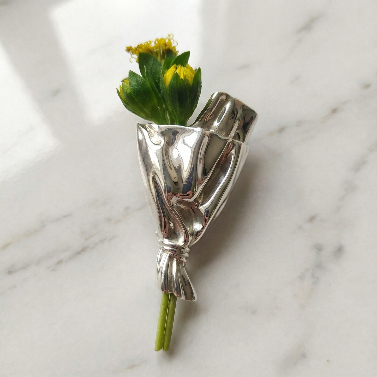 Draagbare Bloemenvaas Broche – Mini Vaasje voor Verse Bloemen