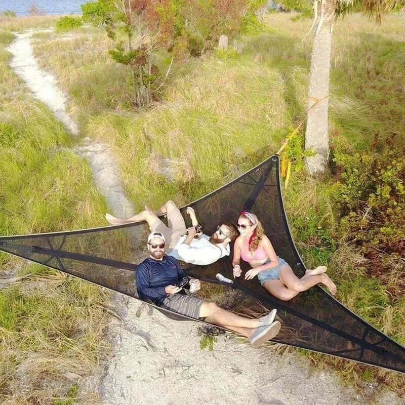 Driehoekige Hangende Camping Relaxmat voor Meerdere Personen – Luchtbed voor 3 Punten met Bevestigingsset 280x280 of 400x400 cm Groen Zwart