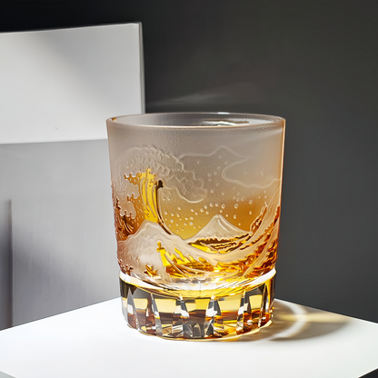 Handgeslepen Japans Whiskyglas met Fuji Golfmotief – Kristal Geschenkset met Houten Doos