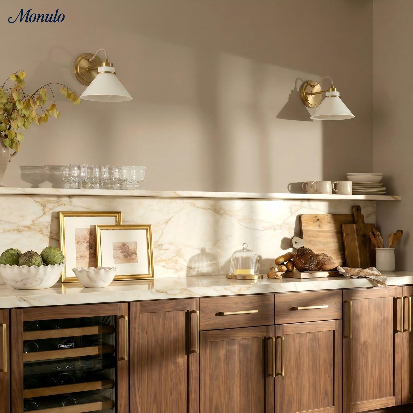 Globe Wandlamp met Gebogen Arm – Moderne Industriële Verlichting voor Badkamer, Slaapkamer en Gang