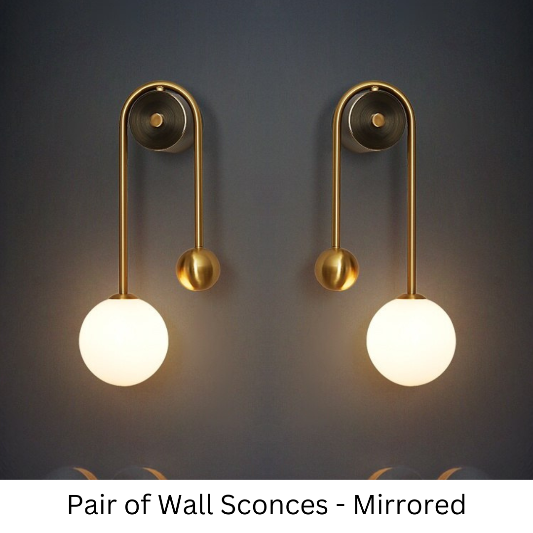 Goudkleurige Wandlamp met Wit Glazen Bol – Modern Scandinavisch Design voor Hal & Gang