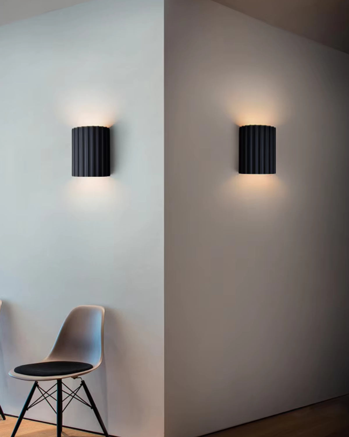 Wandlamp Ribbelstructuur Groen Met Tweezijdige Lichtbundel Voor Sfeervolle Ruimtes