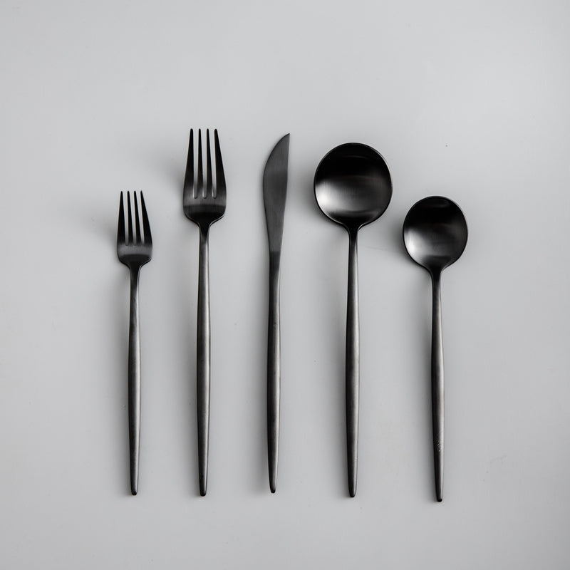 Minimalistisch Bestekset Titanium-Coating 18/10 Roestvrij Staal Premium Servies Modern Tafelgerei Luxe Eetgerei Chique Tafelstyling Elegant Cutlery Set 4 tot 16 Personen