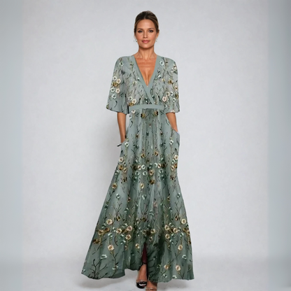Dames Elegante Jurk Met Vrouwelijke Pasvorm - StudioMarella