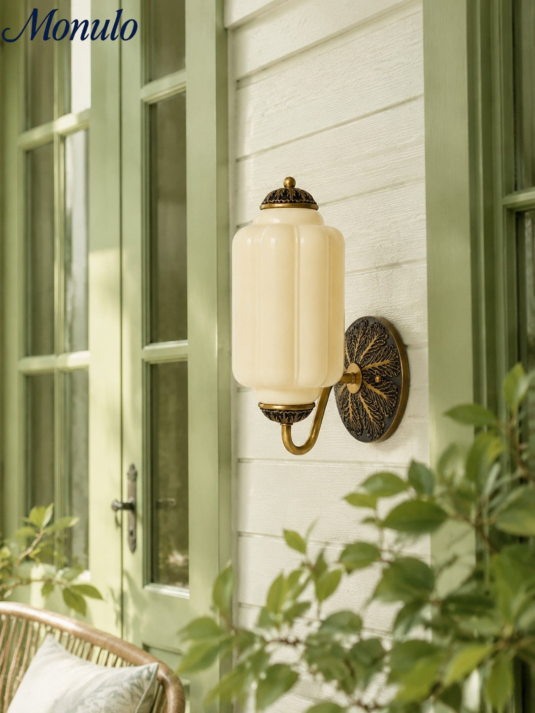 Melkglazen Wandlamp Eloise voor Hal en Slaapkamer | Vintage Wandverlichting met Melkwit Glas