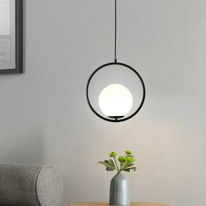 Scandinavische Hanglamp Mia met Gouden Armatuur en Glazen Kap – Moderne Plafondverlichting voor Eetkamer, Slaapkamer en Woonkamer