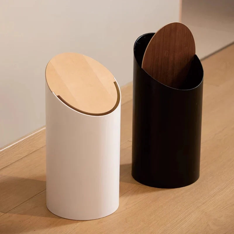 Japandi Afvalbak met Zwenkdeksel – Walnootkleurige Houten Afwerking en Minimalistische Vormgeving – 9L Zwenkafvalbak voor Badkamer en Kantoor