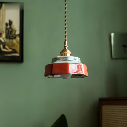 Handgeschilderde Keramische Hanglamp – Scandinavische Stijl met Koperen Fitting