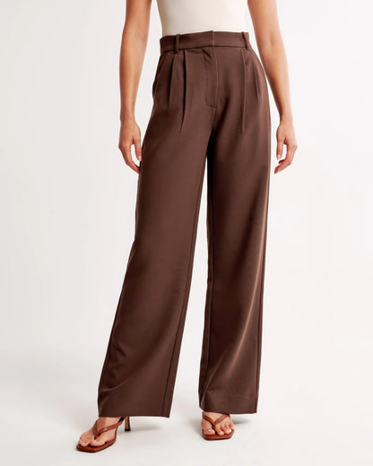 Vrouwelijke Zomerbroek Stijlvolle Mia Broek Korte Broek