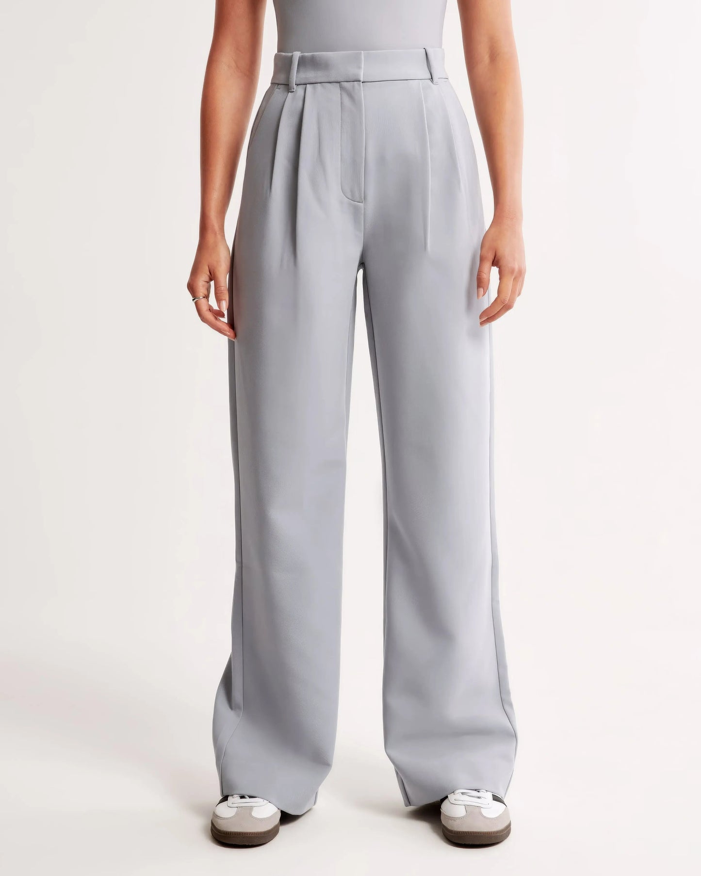 Vrouwelijke Zomerbroek Stijlvolle Mia Broek Korte Broek