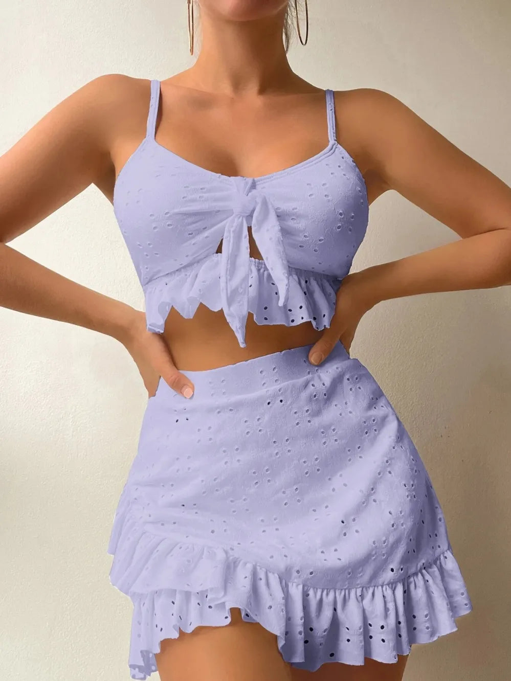 Vrouwelijke 2-Delige Ruffle Set van Eyelet Kant