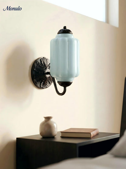 Melkglazen Wandlamp Eloise voor Hal en Slaapkamer | Vintage Wandverlichting met Melkwit Glas