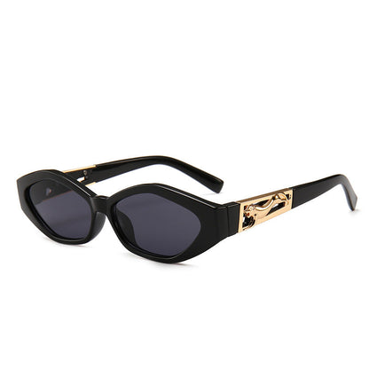 Dames Zonnebril Cat Eye met Statement Pootjes Hoekig Design