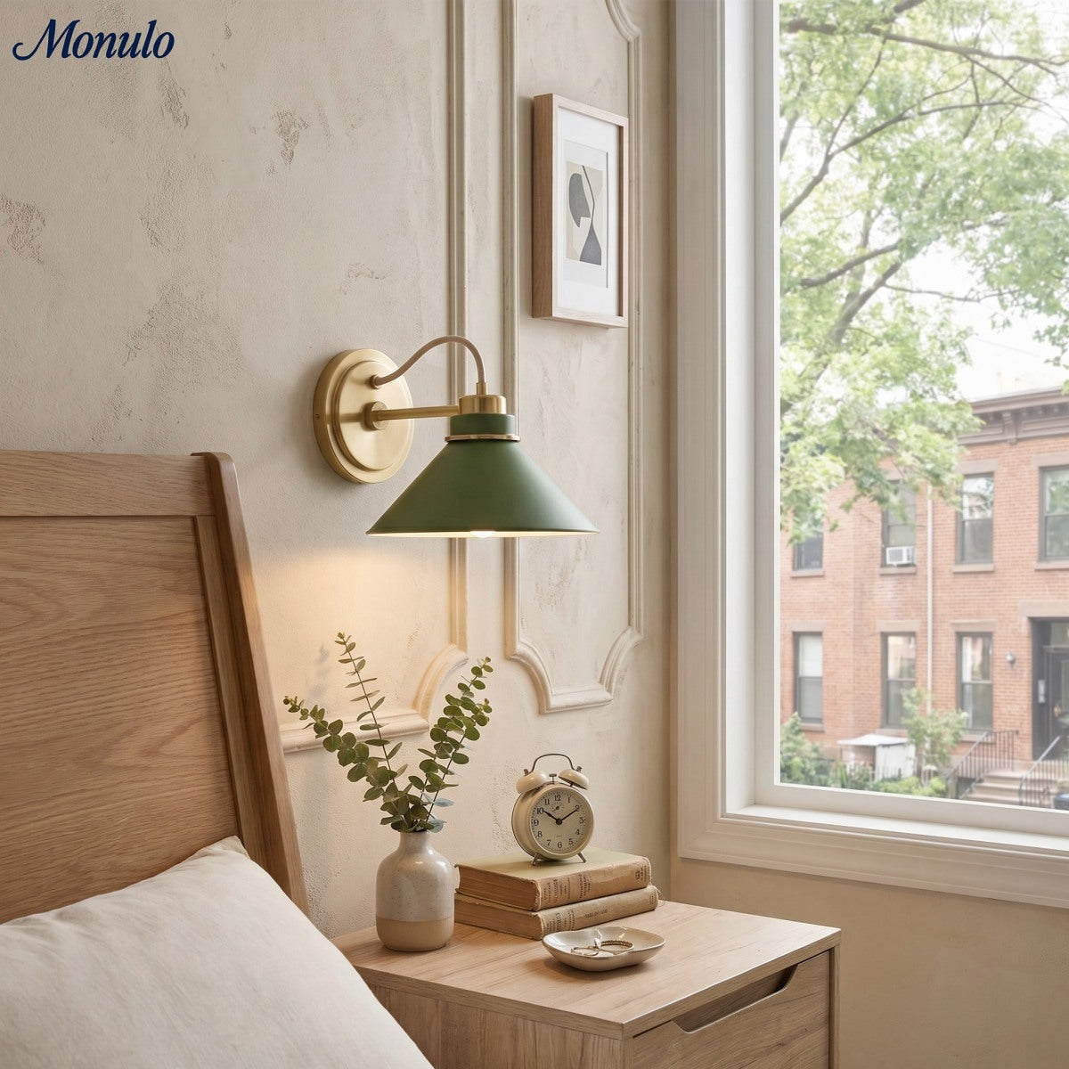 Globe Wandlamp met Gebogen Arm – Moderne Industriële Verlichting voor Badkamer, Slaapkamer en Gang