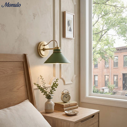 Globe Wandlamp met Gebogen Arm – Moderne Industriële Verlichting voor Badkamer, Slaapkamer en Gang