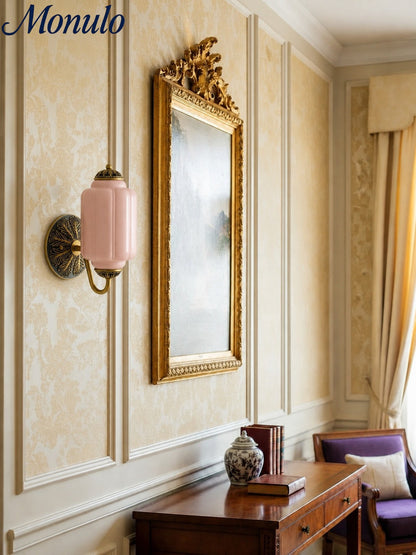 Melkglazen Wandlamp Eloise voor Hal en Slaapkamer | Vintage Wandverlichting met Melkwit Glas