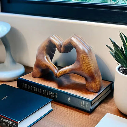 Houten Hart Beeldje – Handgemaakt Liefdessymbool als Decoratie of Cadeau