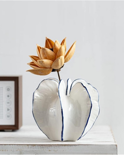 Keramische Sierpot met Moderne Silhouet voor Droogbloemen en Kunstplanten