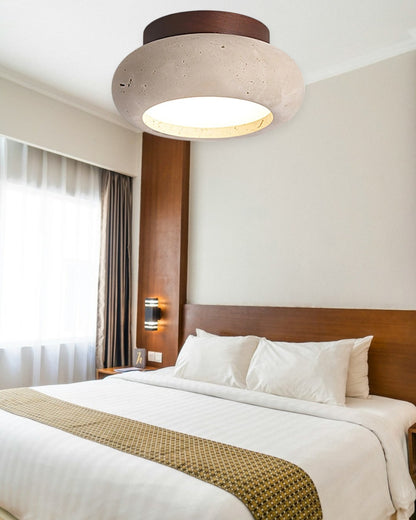 Plafondlamp acryl natuurtinten walnoot beige woonkamer slaapkamer gang warm licht diffuus elegant Scandinavisch design modern minimalisme interieur verlichting