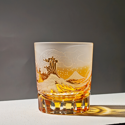 Handgeslepen Japans Whiskyglas met Fuji Golfmotief – Kristal Geschenkset met Houten Doos