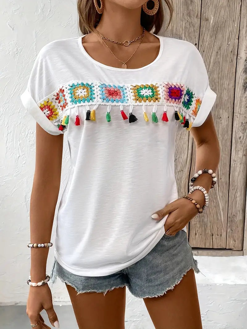 Vrouwen T-shirt met Kwastjes Borduurwerk → Vrouwen T-shirt met Leuke Borduurwerk Kwastjes