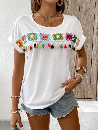 Vrouwen T-shirt met Kwastjes Borduurwerk → Vrouwen T-shirt met Leuke Borduurwerk Kwastjes