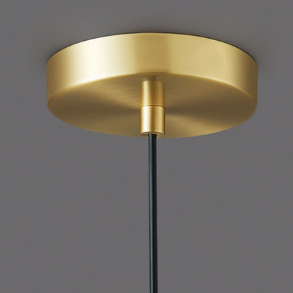 Nordic Hanglamp met Strakke Silhouet – Zwart & Goud Design
