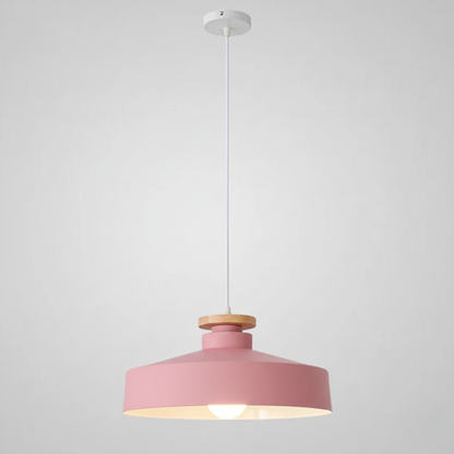 Hanglamp met Houten Kap en Aluminium Accent – Scandinavisch Design voor Eetkamer en Woonkamer
