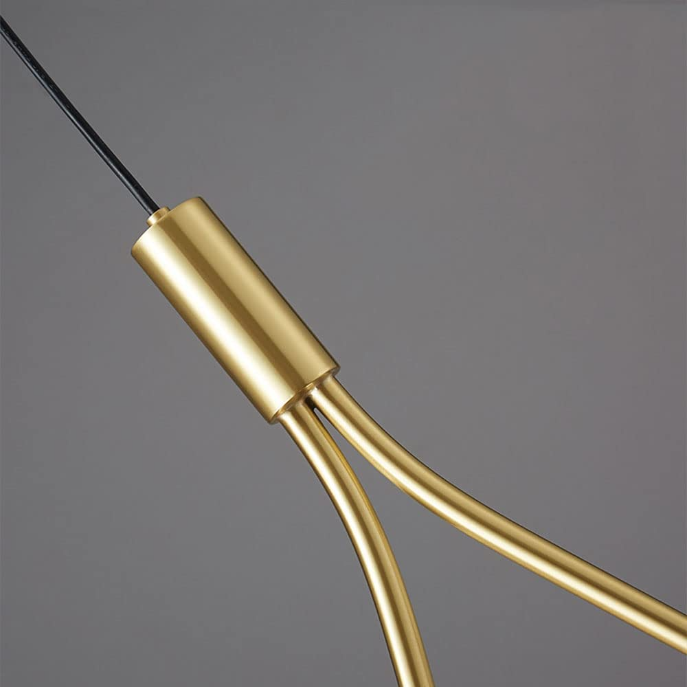 Nordic Hanglamp met Strakke Silhouet – Zwart & Goud Design