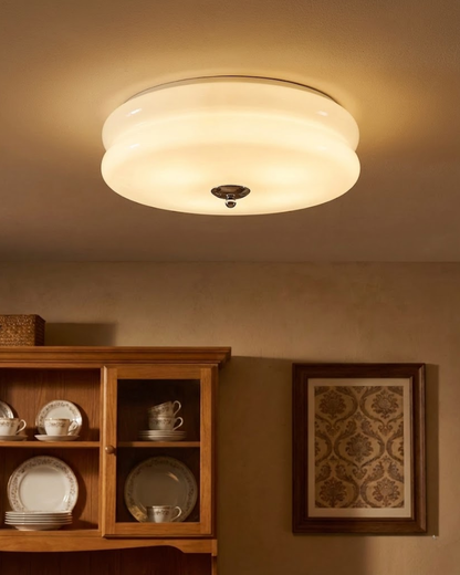 Art Deco Plafondlamp In Beige Met Chroom Accent En Warme Sfeerverlichting