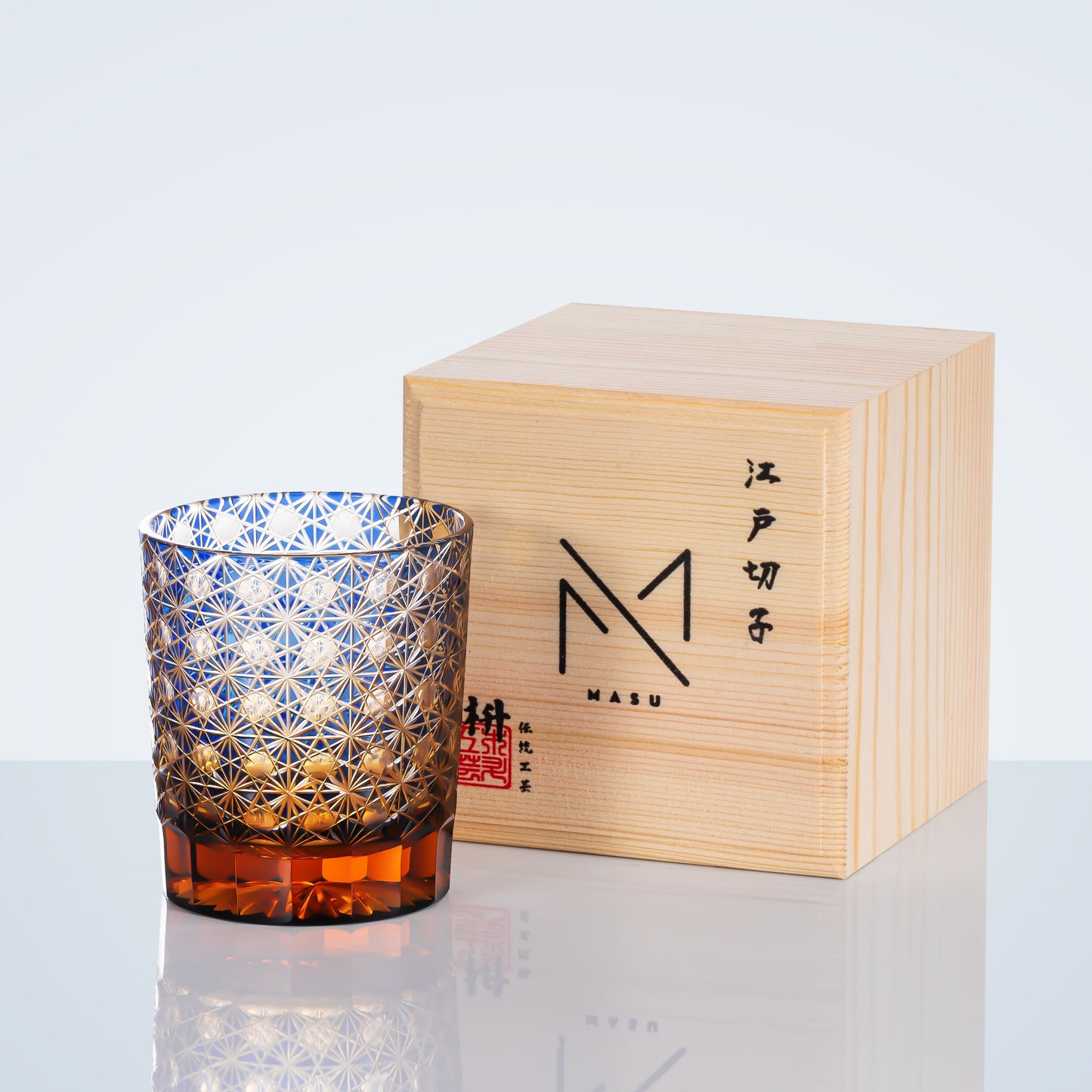 Handgeslepen Whiskeyglazen met Ster en Chrysant Patroon – Blauw Amber & Rood Amber – Inclusief Houten Doos