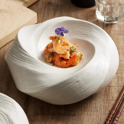 Keramische Serviesschaal met Draaikolkpatroon – Modern Dinerschaal voor Dagelijks Gebruik – Handgemaakt Design