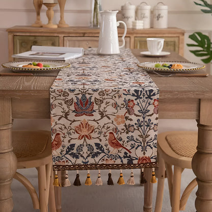 Vintage Jacquard Tafelloper met Vogel & Bloemmotief – Landelijke Elegantie met Kwastjes