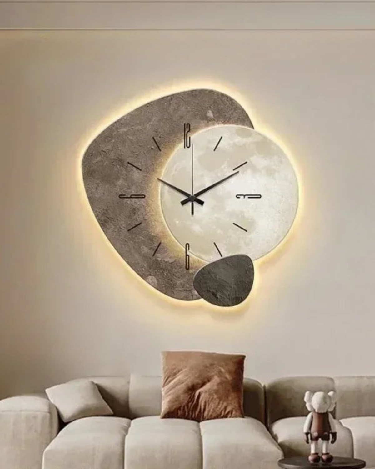 Wandklok met Maanreliëf en Optionele Verlichting Zwart Goud Betonlook Scandinavisch Interieur Decoratief Tijdweergave Woonkamer Slaapkamer Kantoor Modern Minimalistisch Wanddecoratie