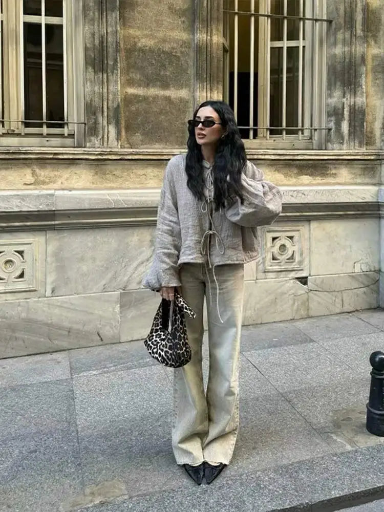 Vrouwentrui met Vetersluiting Elegante Look