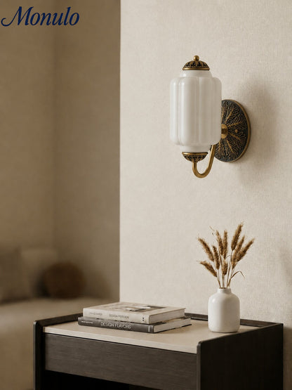 Melkglazen Wandlamp Eloise voor Hal en Slaapkamer | Vintage Wandverlichting met Melkwit Glas