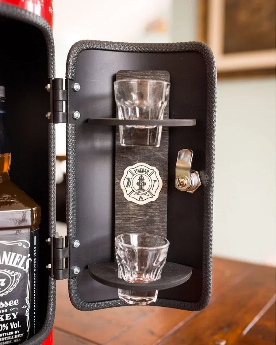 Minibar Brandblusserstijl — Veilige Drankopslag met Dubbel Slot & Stoere Industriële Uitstraling