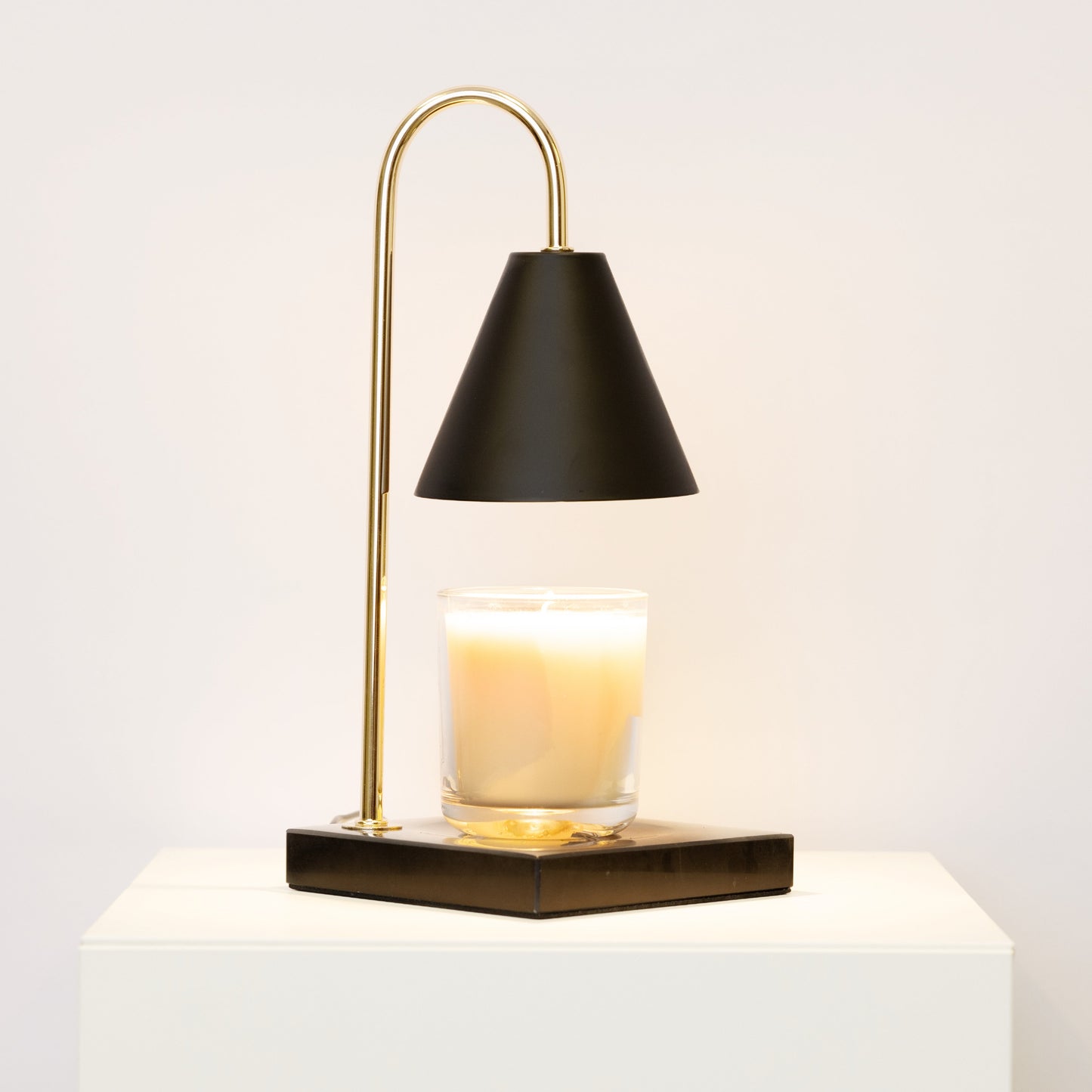 Luxe Kaarsverwarmer Lamp Met Tijdloze Marmeren Afwerking En Vlamloze Warmte