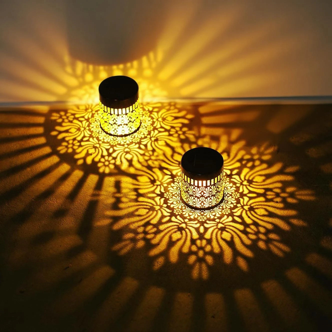 Solarwandlamp Set Pioenroos Schaduwspel Tuinverlichting Ijzeren Wanddecoratie Buitenlamp Draadloos Zelfklevend – 2 Stuks