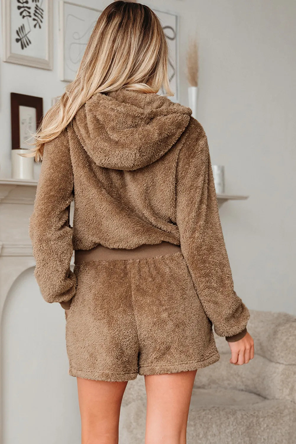 Dames Teddy Lounge Set Zacht en Warm met Kap en Korte Broek
